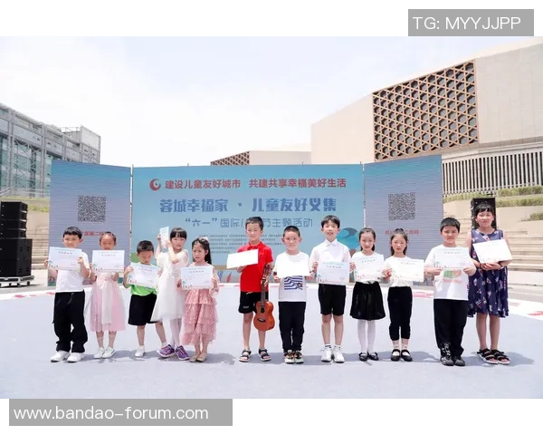 毛毛虫鞋助力小朋友轻松踢足球快乐成长的奇妙体验